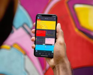 Informant-iphone-colorful-dark-mode